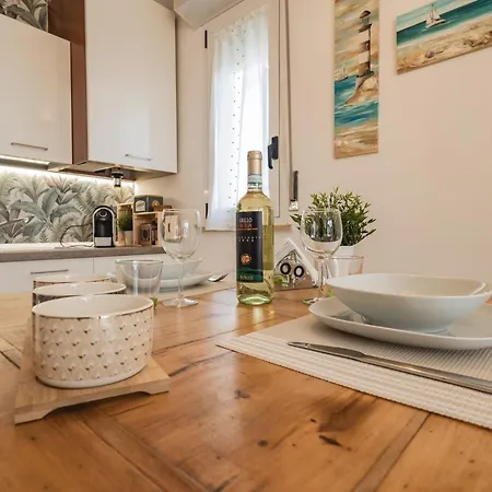Apartmán Mare A 100 Mt, Vicino Al Centro E Fiera - Parcheggio Privato E Wifi